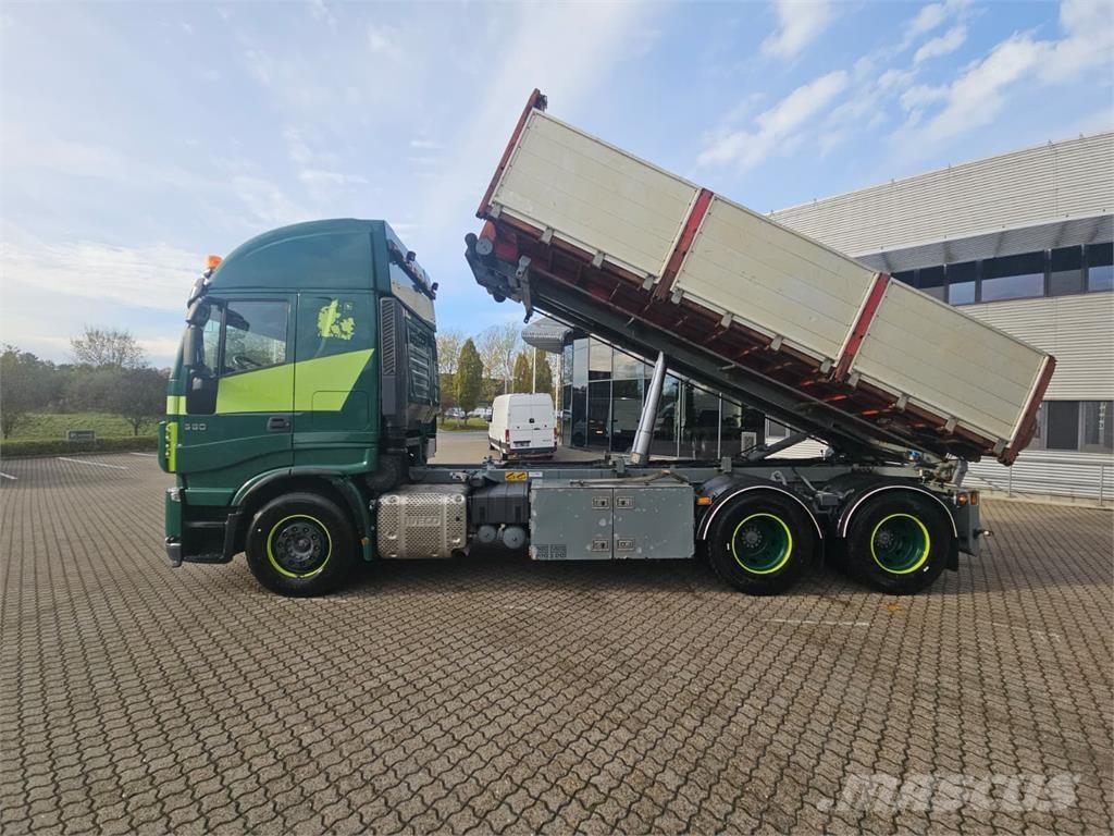 Iveco Stralis 560 6x4 Cable lift demountable trucks