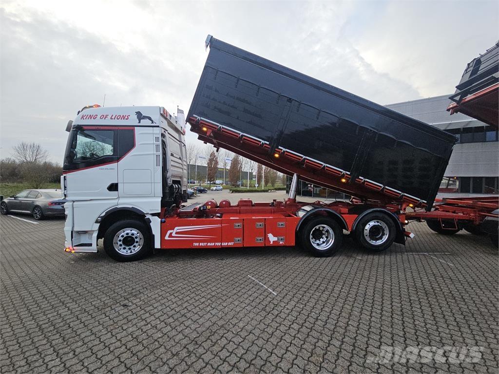 MAN TGX 26.580 6X2-4 Tipper trucks