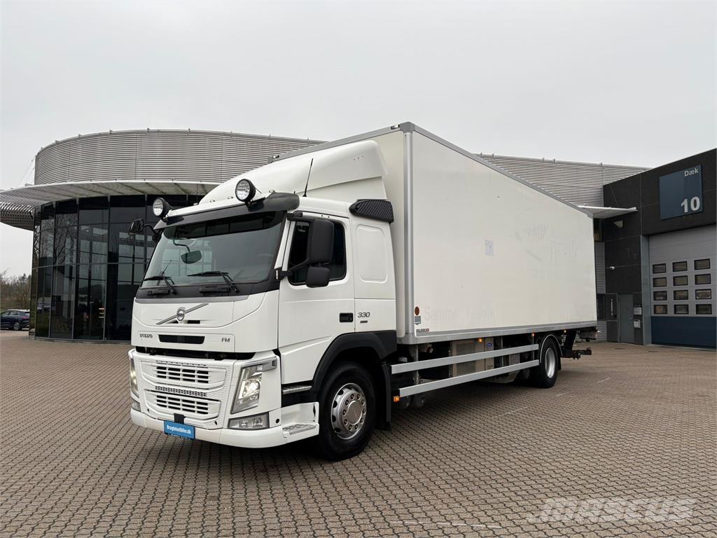 Volvo FM330 Temperature controlled trucks