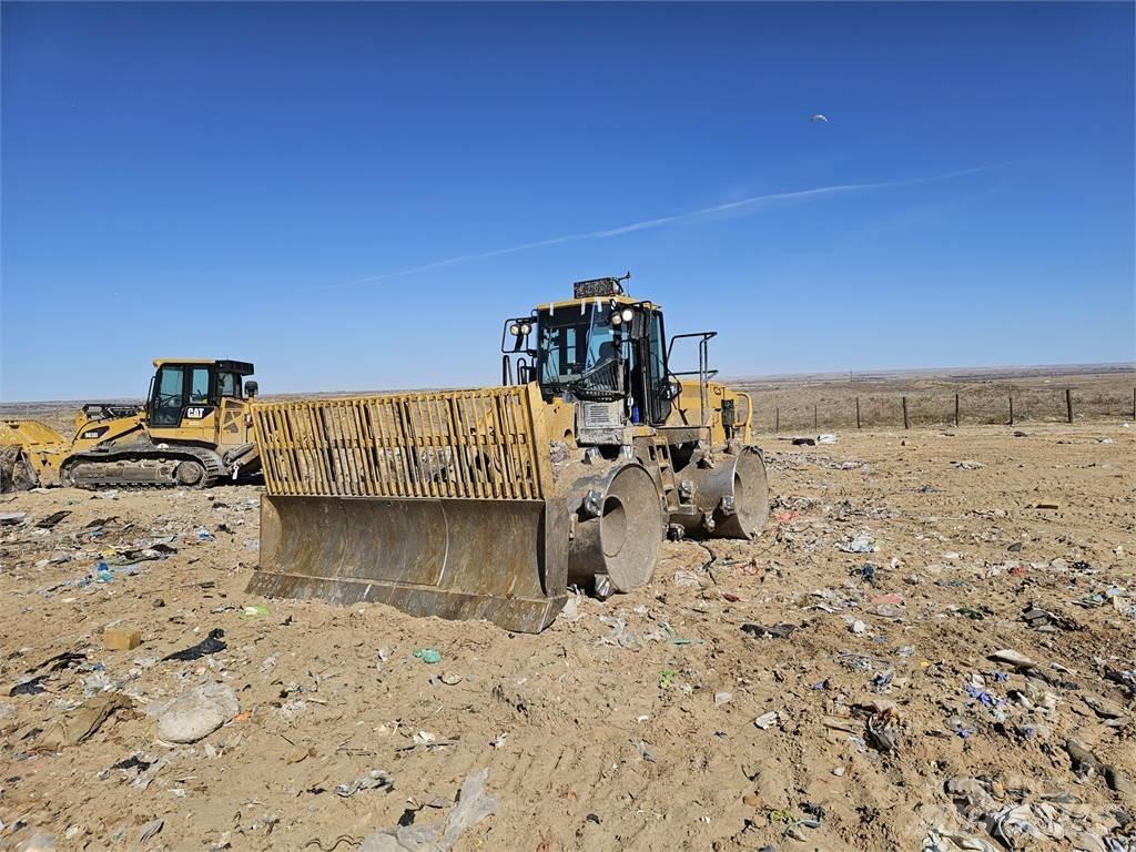 CAT 816F II Construction - Others