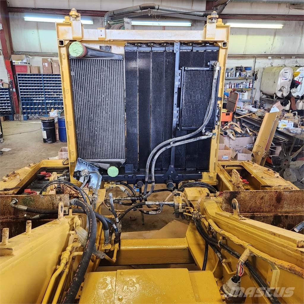 CAT 826H Construction - Others