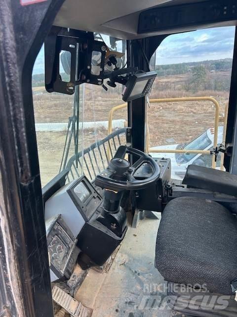 CAT 836G Construction - Others