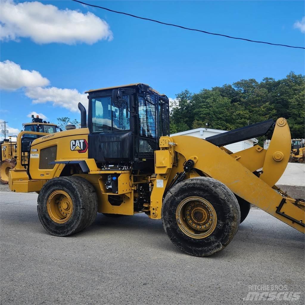 CAT 938M Wheel loaders