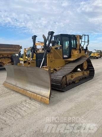 CAT D6T LGP Crawler dozers