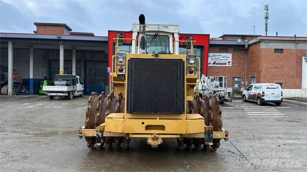 CAT 825C Crawler dozers