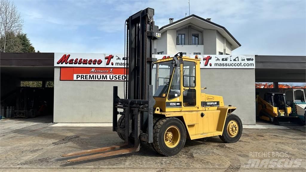 CAT V225C Diesel trucks