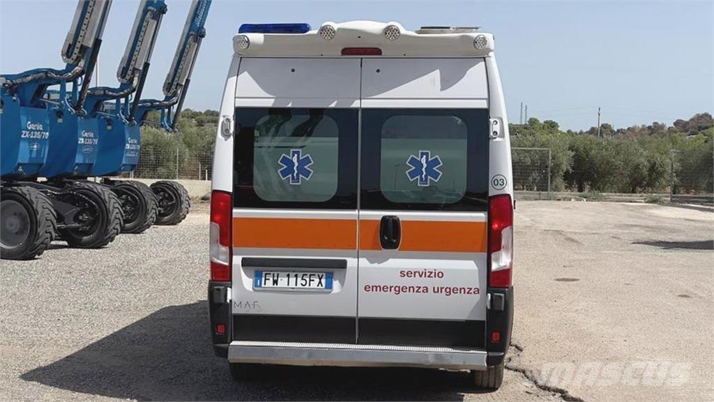 Fiat DUCATO AMBULANZA Other trucks