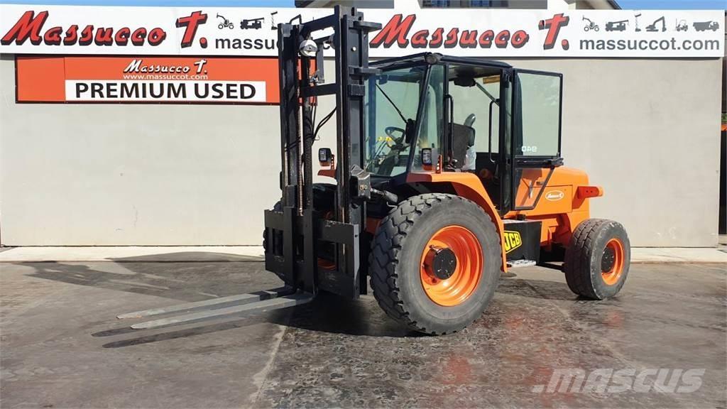 JCB 940 4x2 Rough terrain trucks