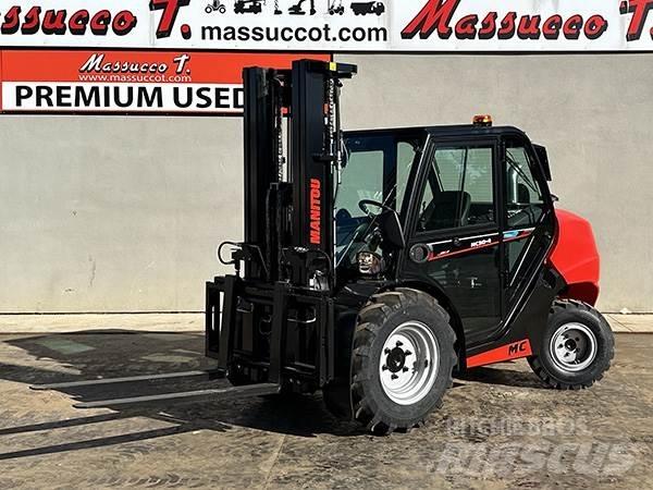 Manitou MC 30.4 4X4 Rough terrain trucks