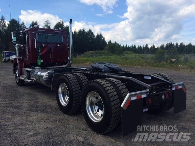 International HX Tractor Units