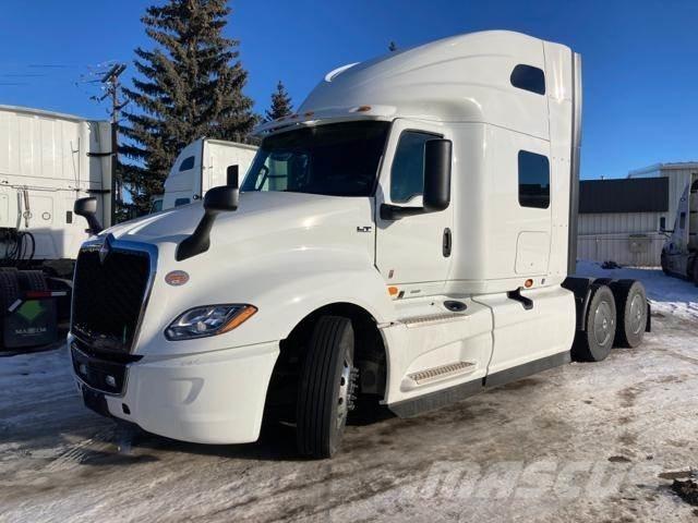 International LT Tractor Units
