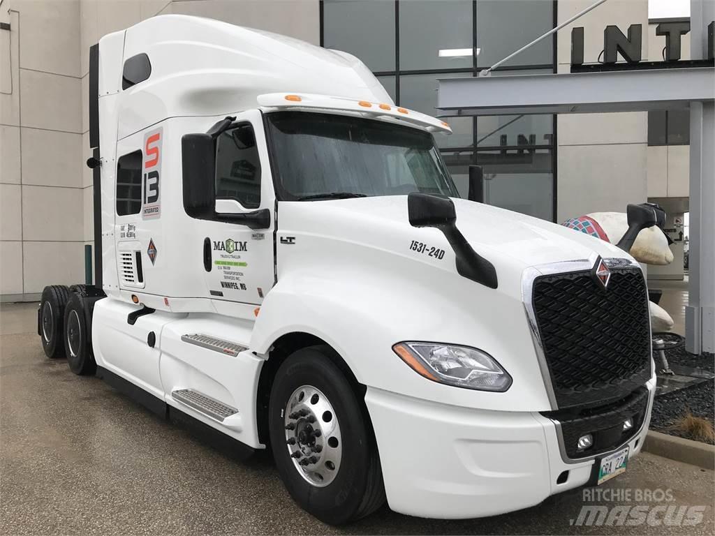 International LT Tractor Units