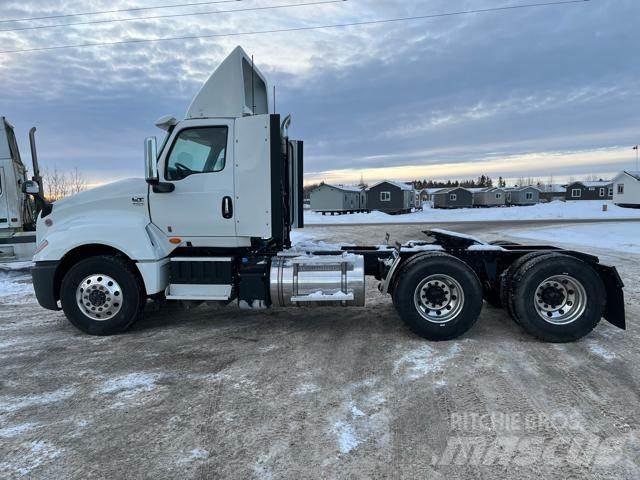 International LT Tractor Units