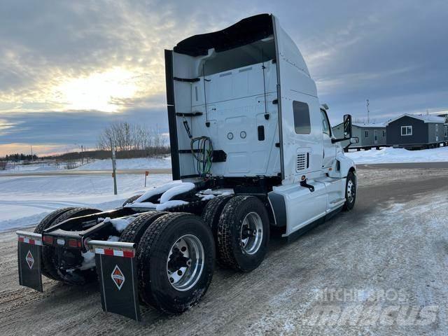 International LT Tractor Units