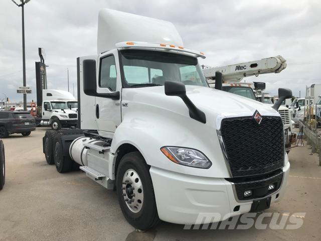 International LT Tractor Units