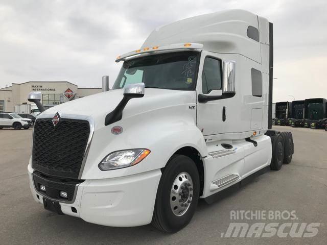 International LT Tractor Units