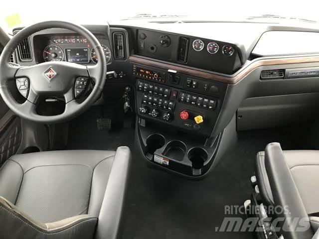International LT Tractor Units