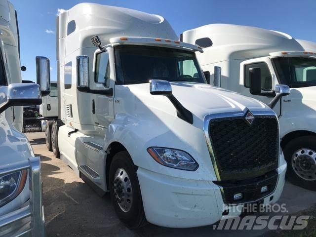 International LT Tractor Units