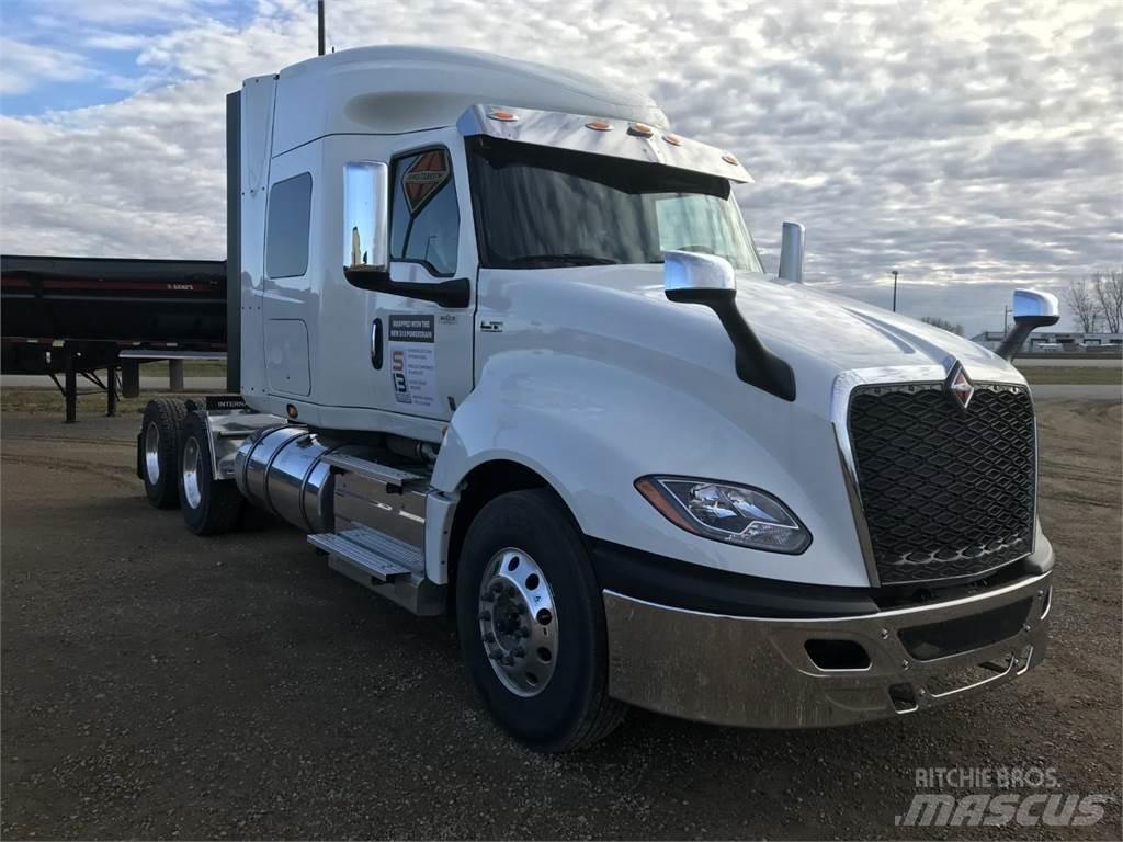 International LT Tractor Units