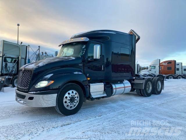 International LT Tractor Units