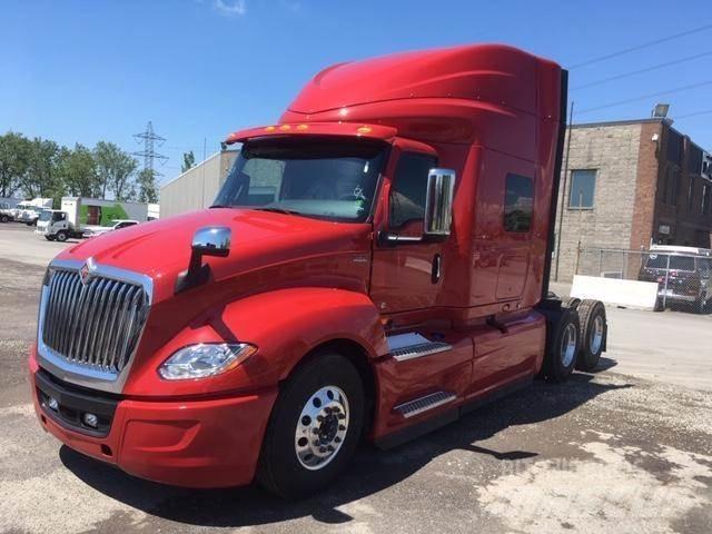 International LT Tractor Units