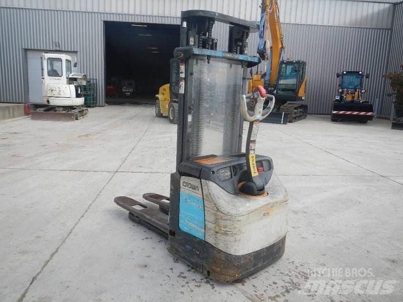 Crown ES 4000 Low lifter