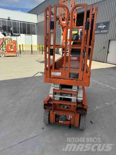 Snorkel S3220E Articulated boom lifts
