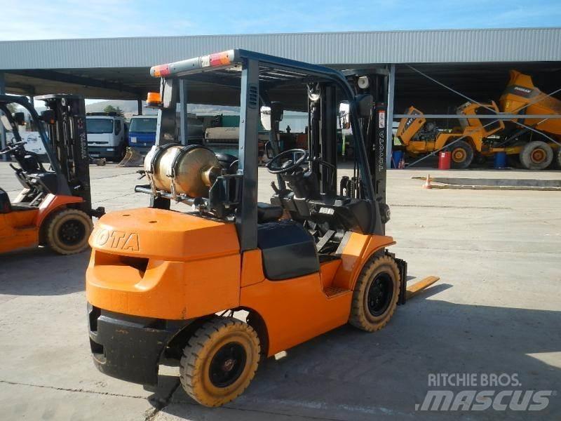 Toyota 7FG25 Forklift trucks - others