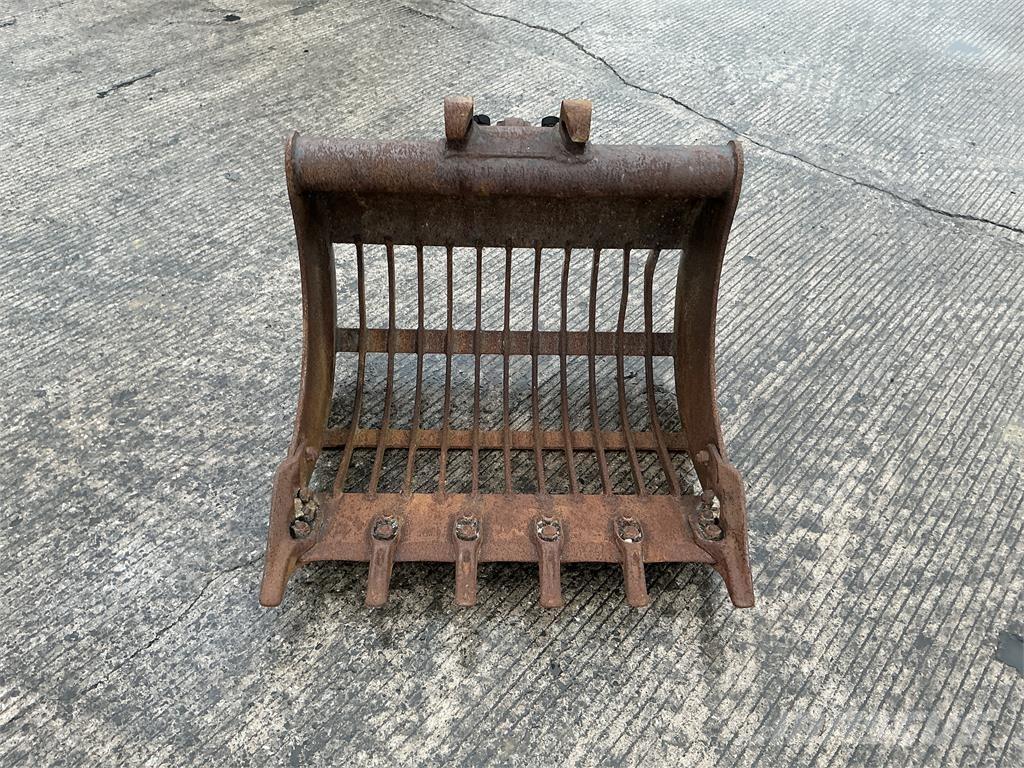  3 Ft Riddle Bucket Agriculture - Others