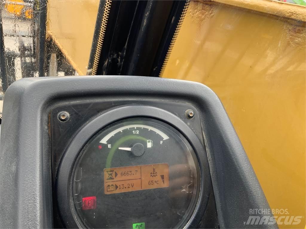 CAT TH414C GC (ST23780) Agriculture - Others