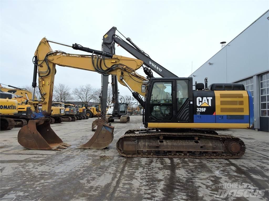 CAT 326F Crawler excavators