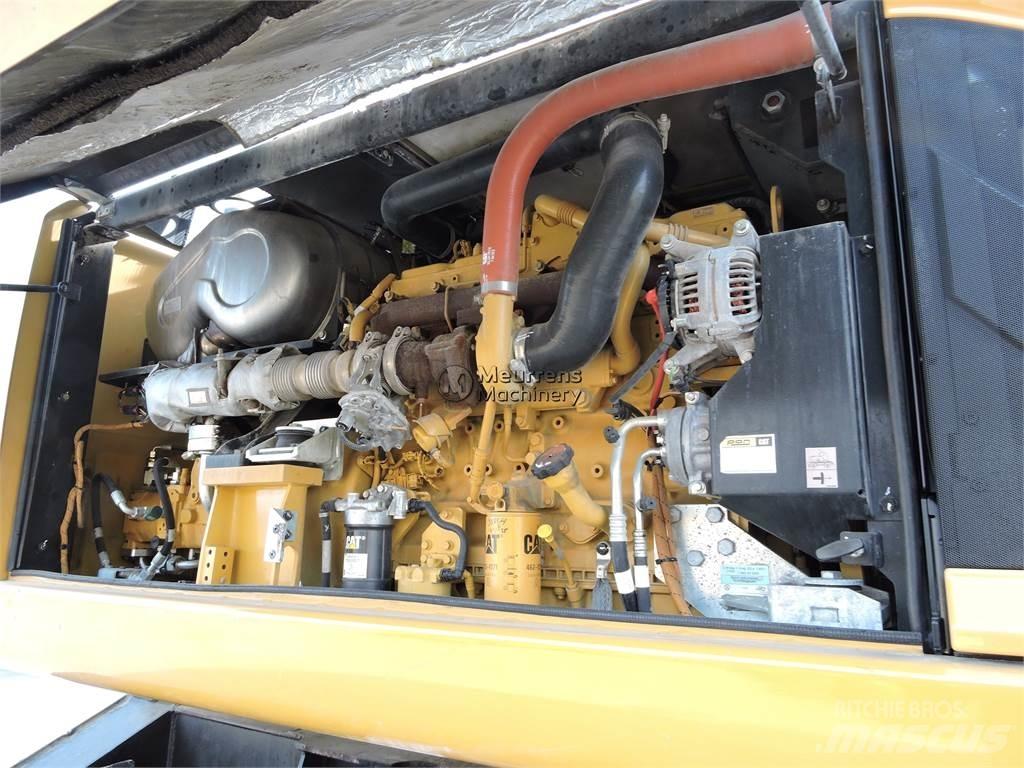 CAT MH3024 Waste / industry handlers