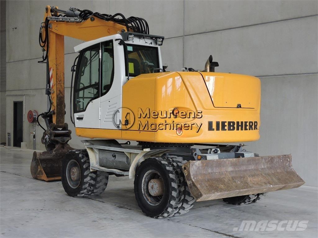 Liebherr A918 Wheeled excavators