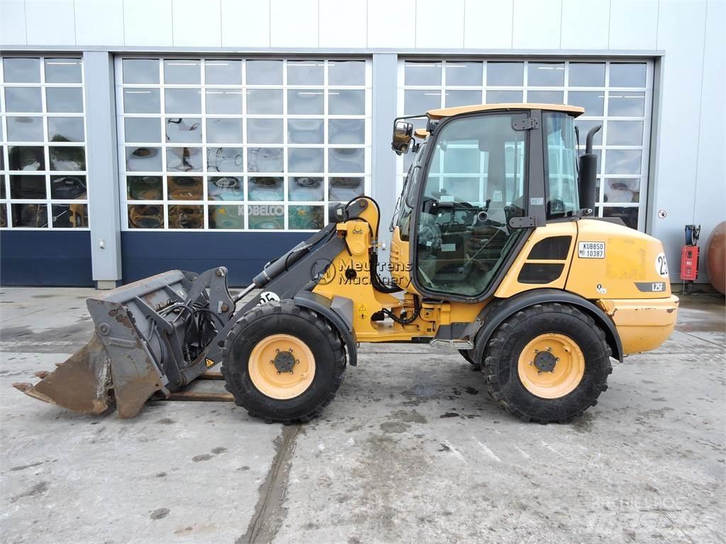 Volvo L25F + FORK Wheel loaders
