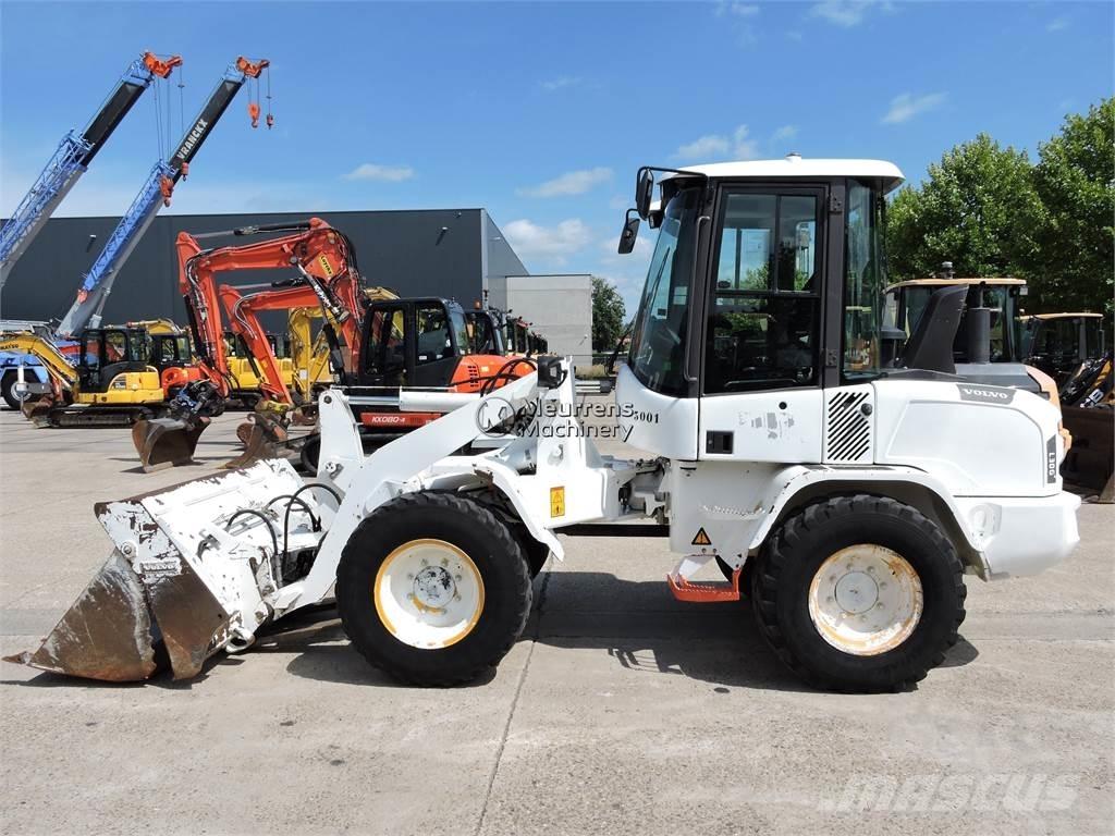 Volvo L30G + FORK Wheel loaders