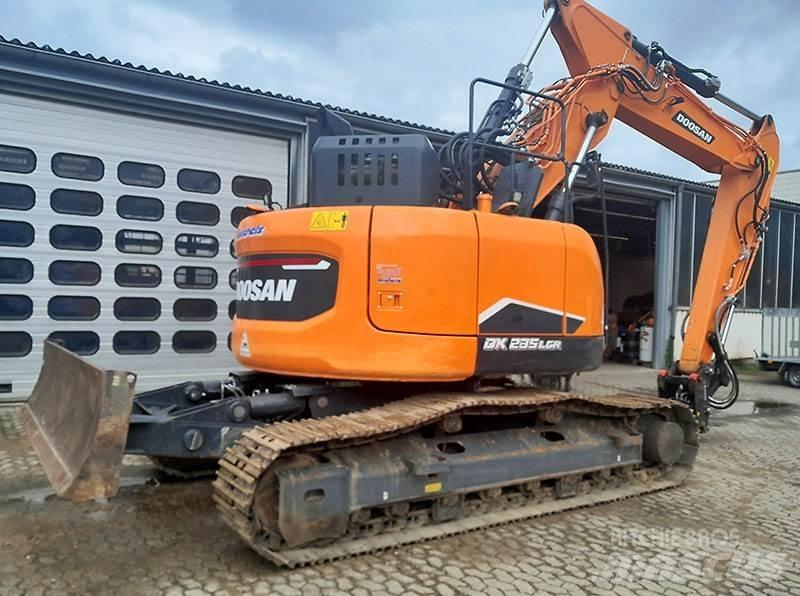 Doosan DX 235 LCR-7 Crawler excavators