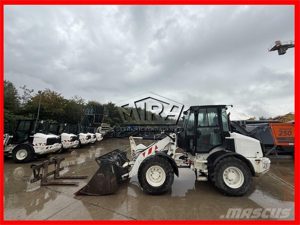 CAT 908M Wheel loaders