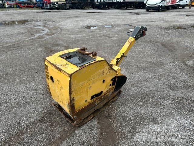 Bomag BPR 65/70 D Plate compactors