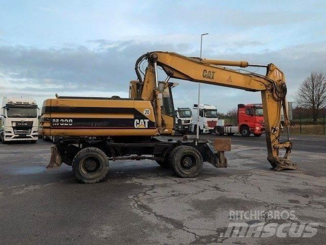 CAT M320 Wheeled excavators