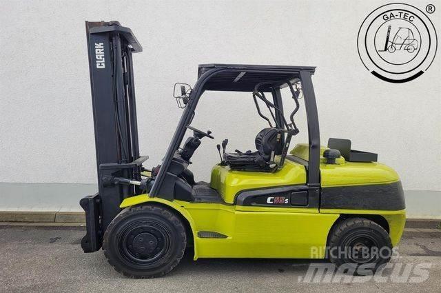 Clark C55SD Diesel trucks