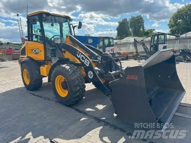 JCB 409 Wheel loaders