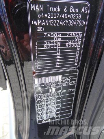 MAN TGL 8.220 BL Curtainsider trucks
