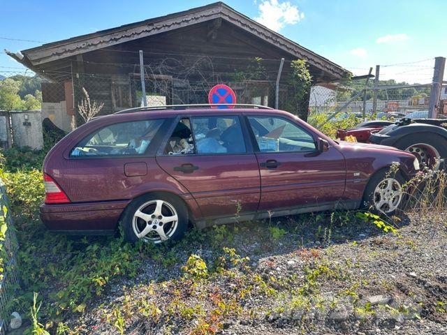 Mercedes-Benz 200 Cars