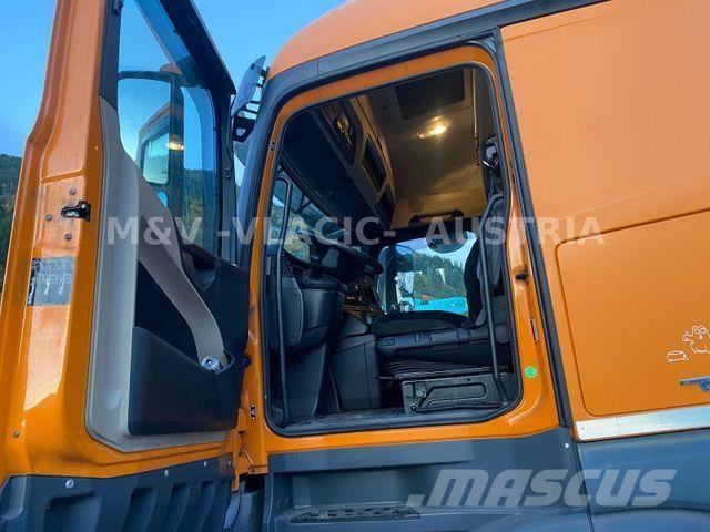 Mercedes-Benz 2542 Chassis Cab trucks