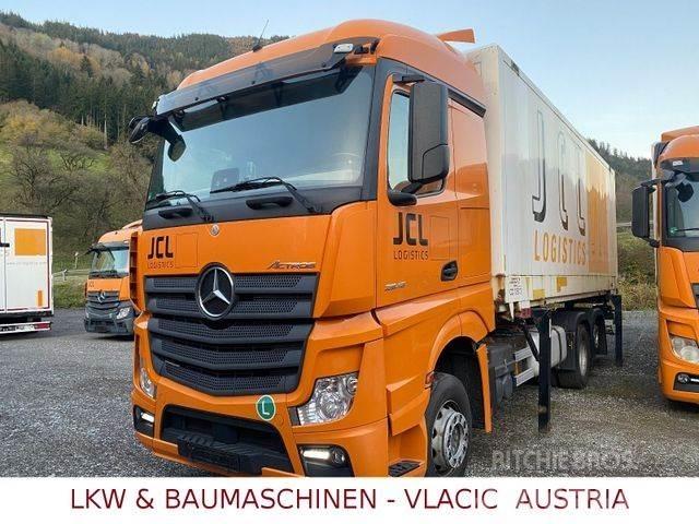 Mercedes-Benz 2545 Chassis Cab trucks