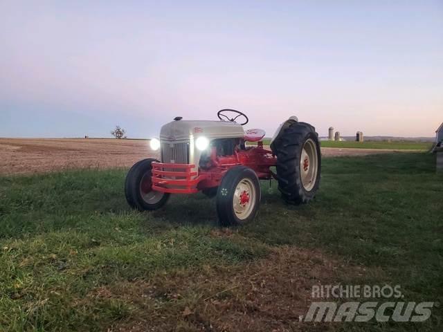 Ford 8 N Tractor Construction - Others
