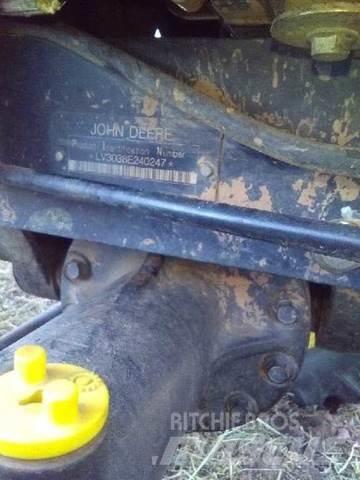 John Deere 3038E Construction - Others