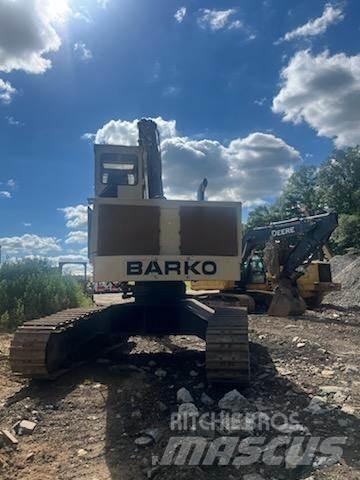 Barko 275E Knuckleboom loaders
