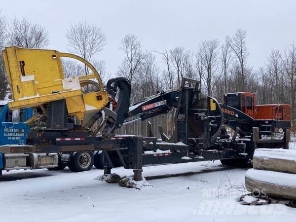 Barko 495B Knuckleboom loaders