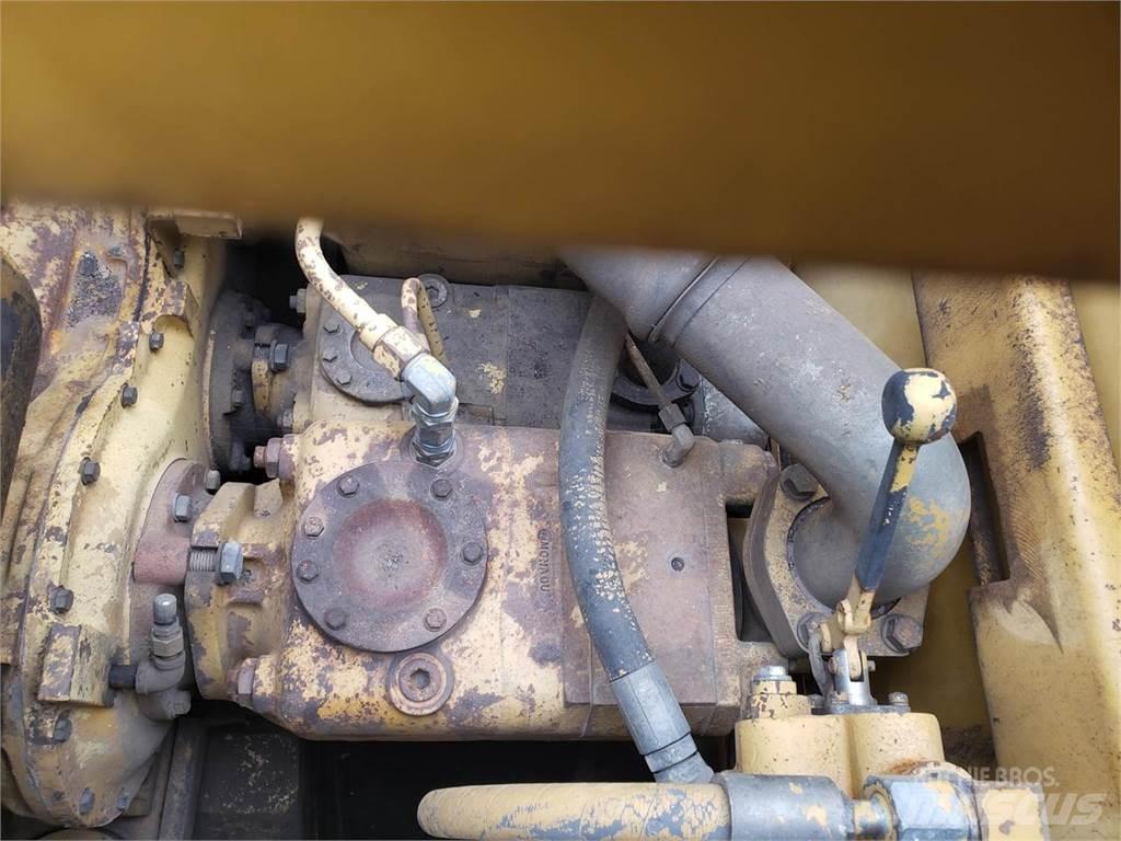 CAT 245 Crawler excavators
